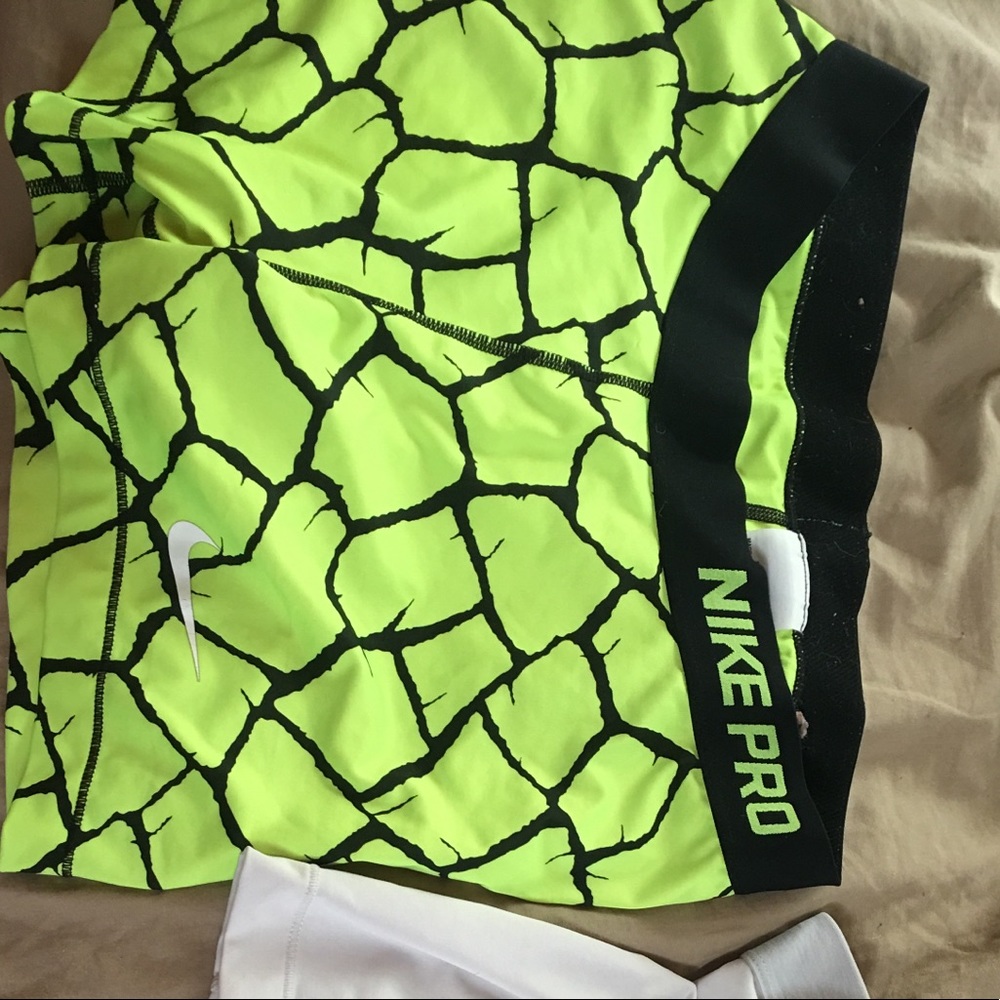 Nike woman’s spandex